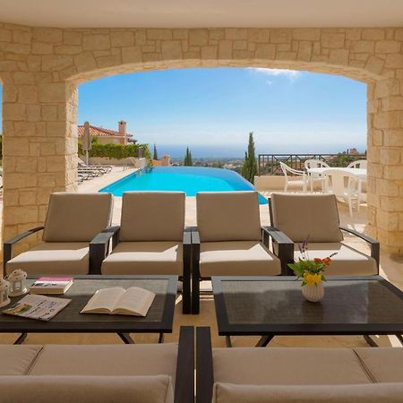 Resitour - Perneri Four Bedroom Villa Paphos Ngoại thất bức ảnh