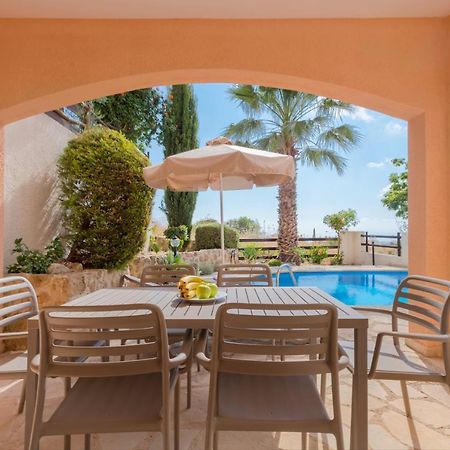 Resitour - Perneri Four Bedroom Villa Paphos Ngoại thất bức ảnh